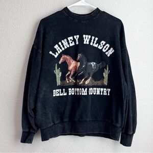 Lainey Wilson Country Black Faded Crew Neck Sweatshirt Like New Small